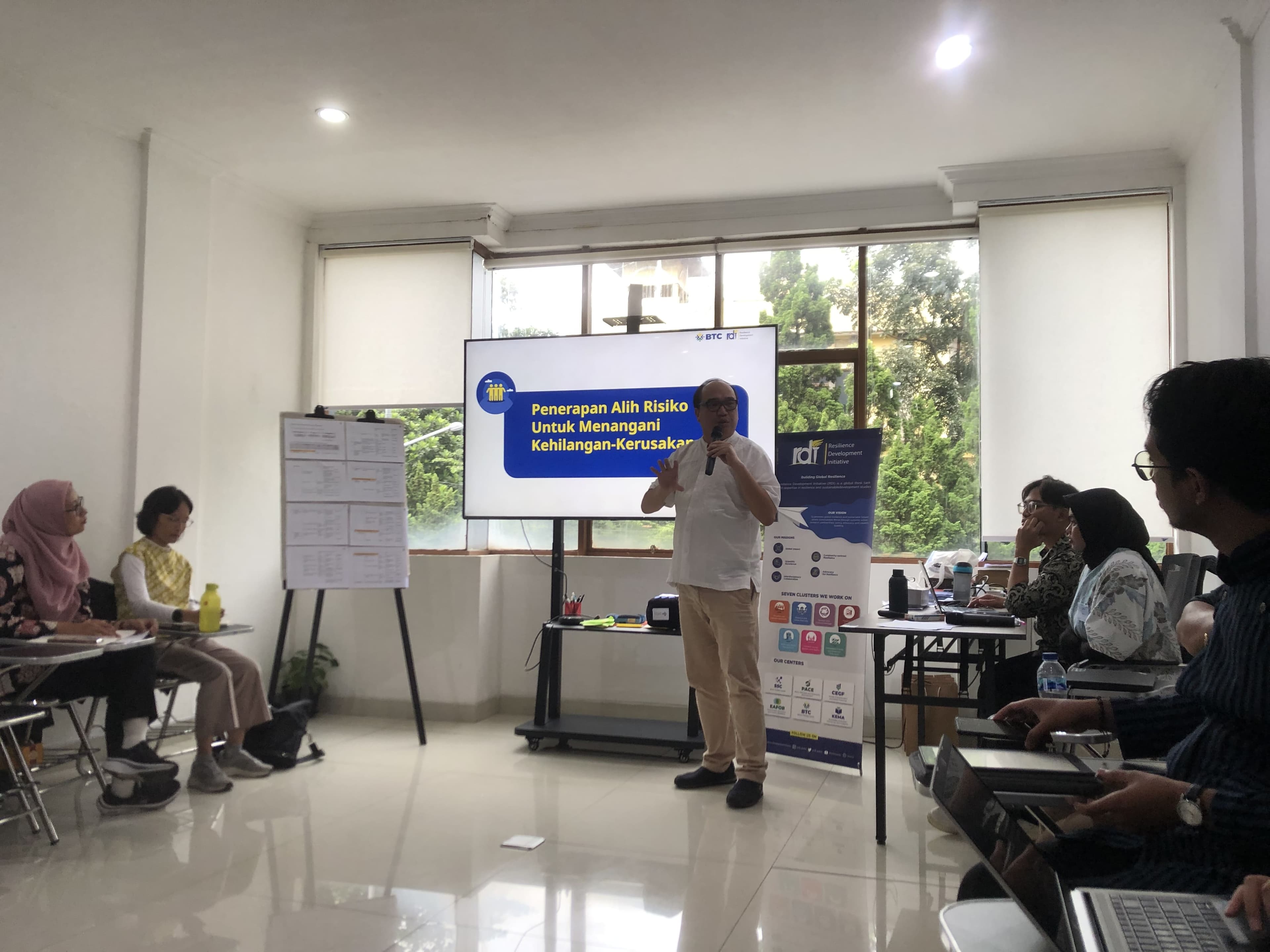 Menilai Dampak Perubahan Iklim dengan Pendekatan Loss and Damage: From Data to Action